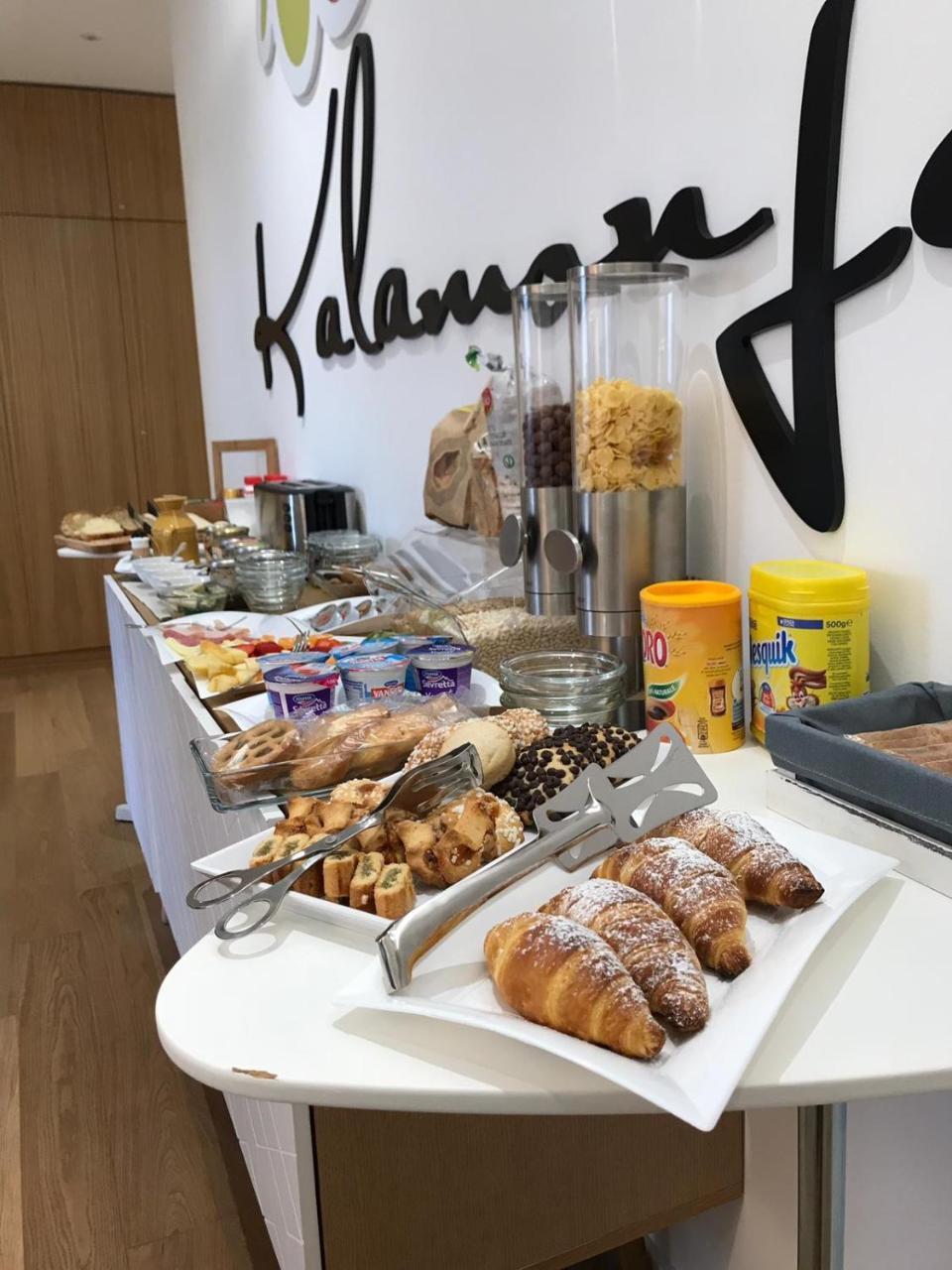 פלרמו Kalamonjo Suite&Rooms מראה חיצוני תמונה